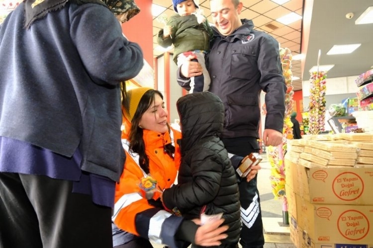 Eskişehir’e gelen depremzedeler için Terminalde depremzedeler için “Karşılama Masası” kurukdu