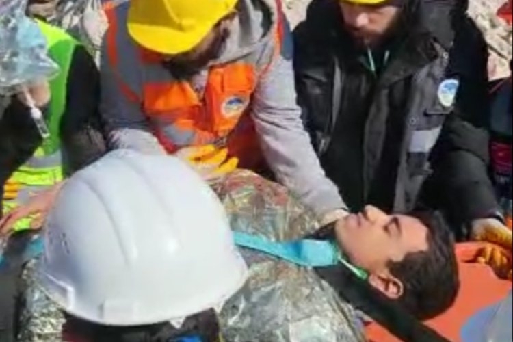 Sakarya Büyükşehir Belediyesi Ekipleri Arda’ya 128. saatte ulaştı