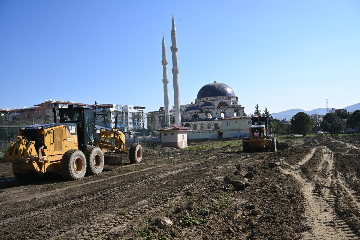 Bursa Büyükşehir Belediyesi,Hatay'da barınma sorunu için düğmeye bastı.