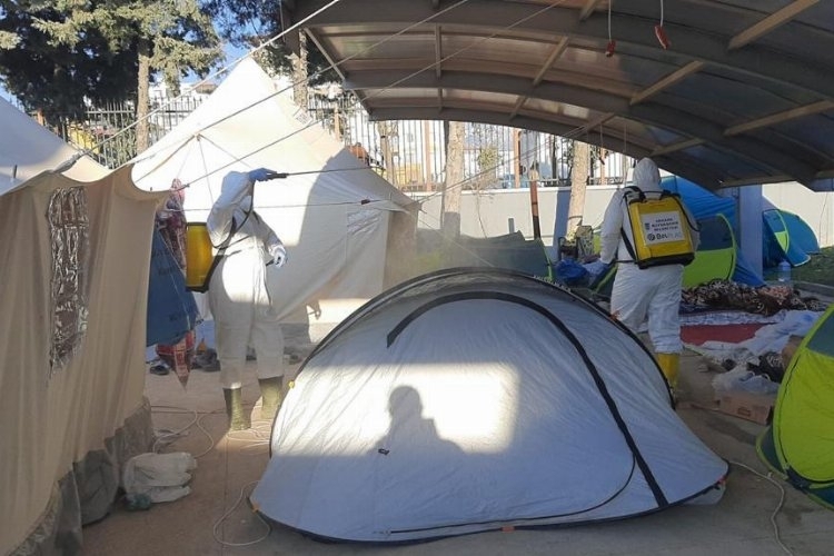 Deprem bölgesine dezenfeksiyon ve kemirgen ilaçlaması