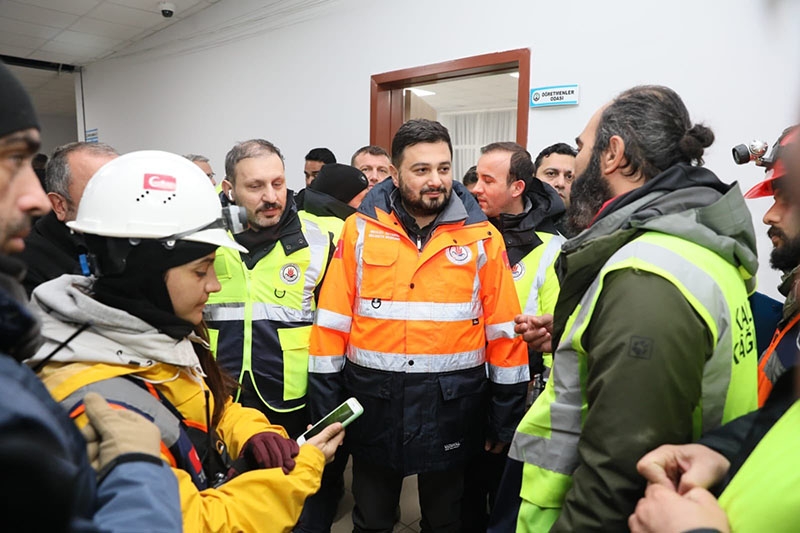 Kâğıthane Belediye Başkanı Mevlüt Öztekin Deprem Bölgesinde