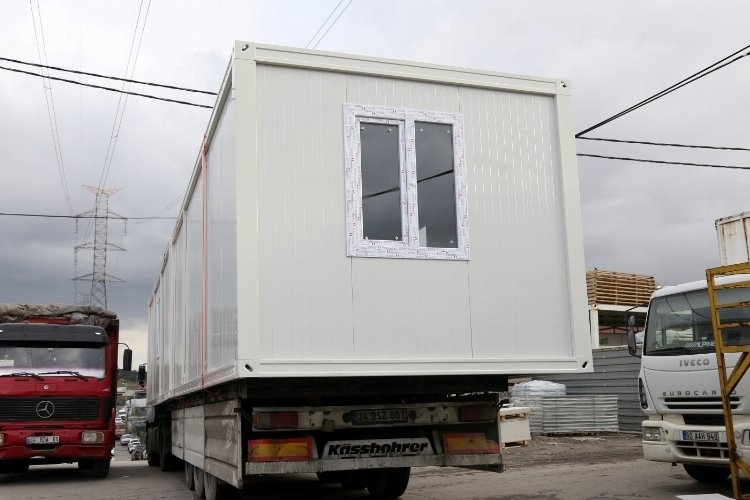 96 Adet konteyner Hatay'a gönderilmeye başlandı