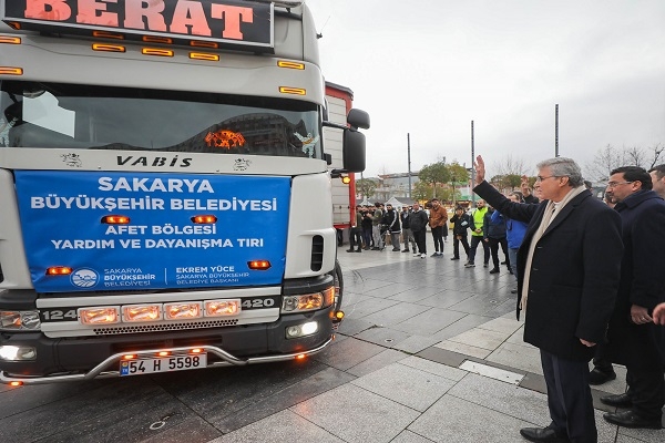  “Depremin izlerini silmek için büyük çaba gösteriyoruz”