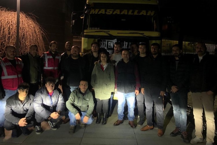 Kahramanmaraş’ta İzmit 2. Sahra Aşevi’ni kuruyor