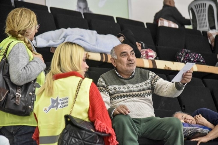 Psiko-Sosyal müdahale ekibi depremzedeler için görevde