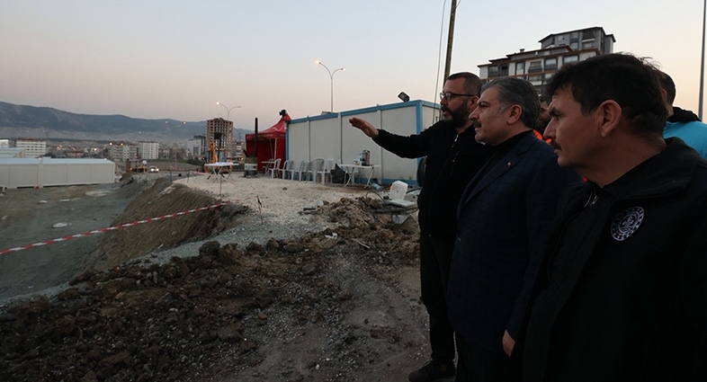Sağlık Bakanı Koca,Büyükşehir Hastanesi’ni inceledi