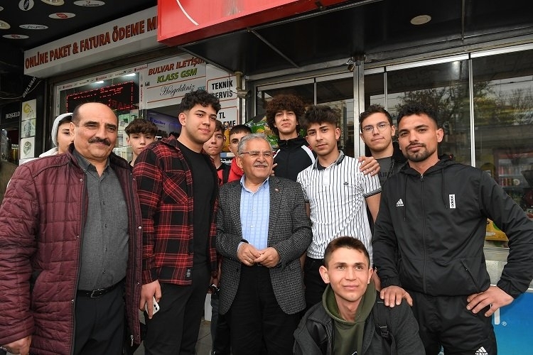 Kayseri esnafı Büyükkılıç'ı ağırladı