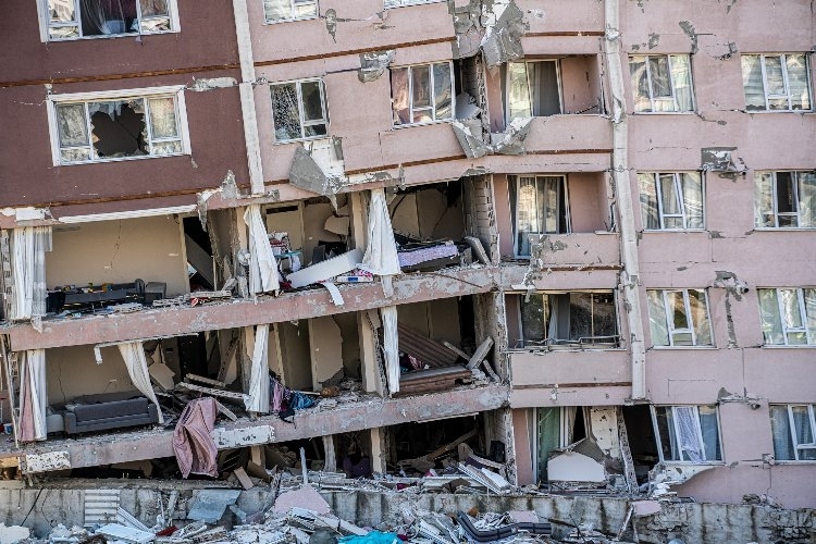 EBRD, Türkiye'de deprem bölgesine yatırım yapacak