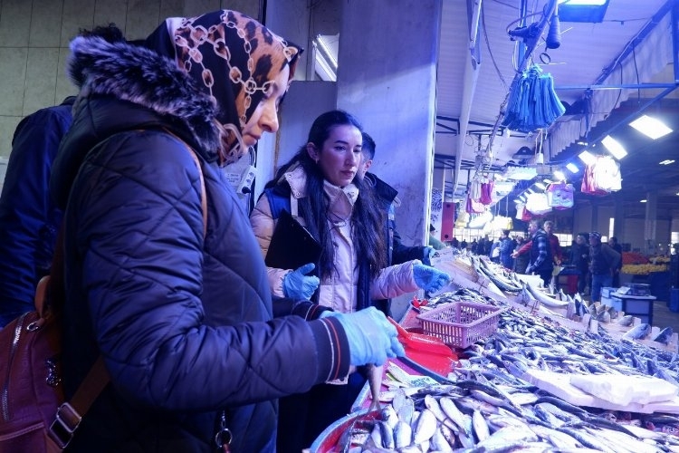 Bilecik’te kapalı pazarda balık denetimi