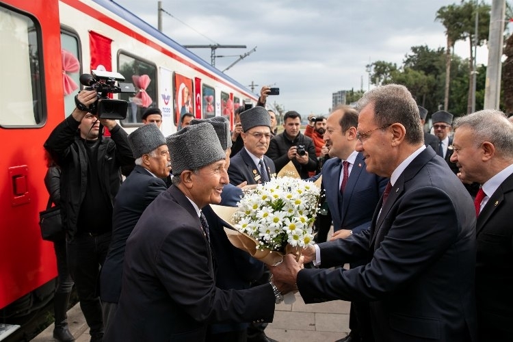 Başkan Seçer, Mersin'de Atatürk'ün 100. Geliş Yıl Dönümünde Konuştu
