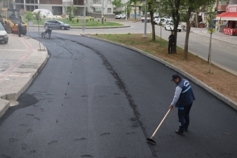 BATMAN BELEDİYESİ 3 YILDA 410 BİN 500 TON ASFALT SERİMİ GERÇEKLEŞTİ