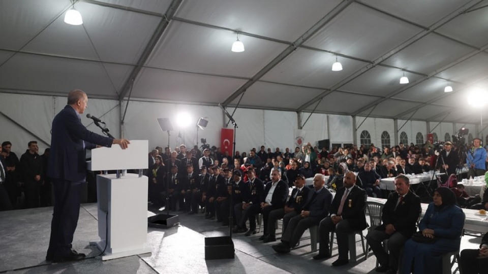 Cumhurbaşkanı Erdoğan Kahramanmaraş'ta Depremzedelerle İftar Yaptı
