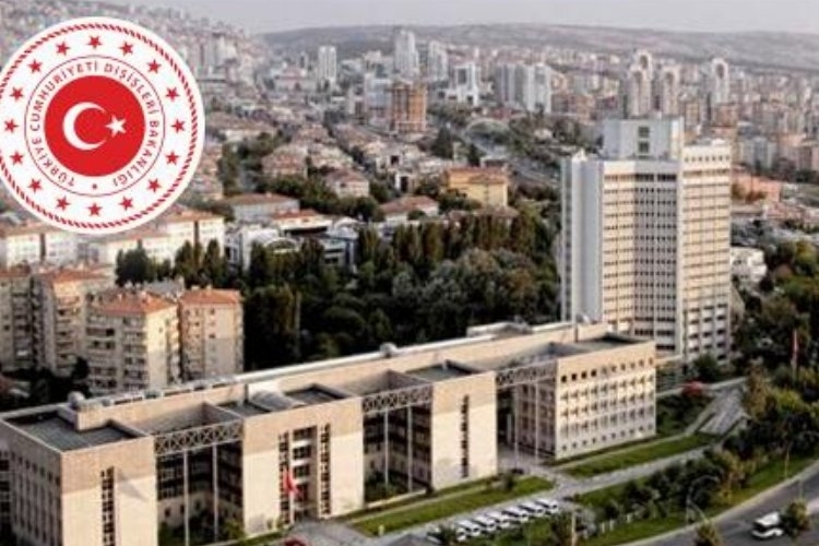 Türkiye, Danimarka'da kutsal kitaplarına ve bayrağına yapılan saldırıyı şiddetle kınadı.