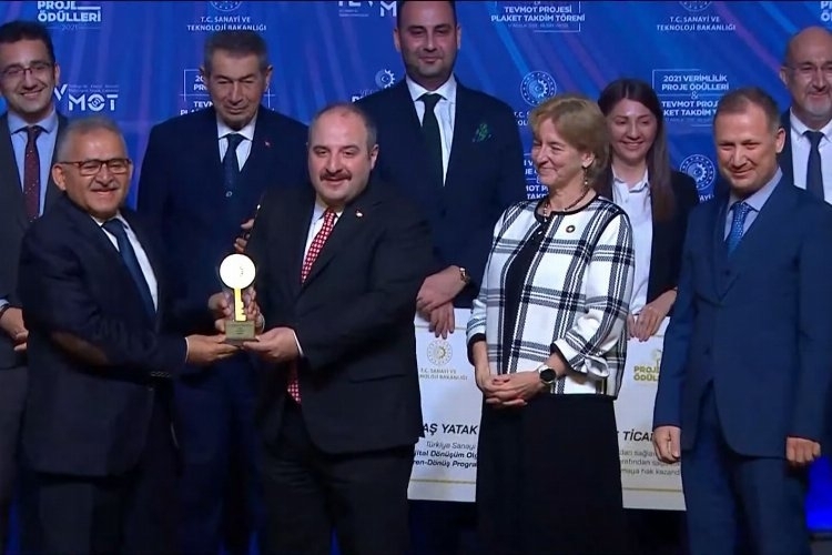 Başkan Memduh Büyükkılıç'a 4 Yılda 29 ödül