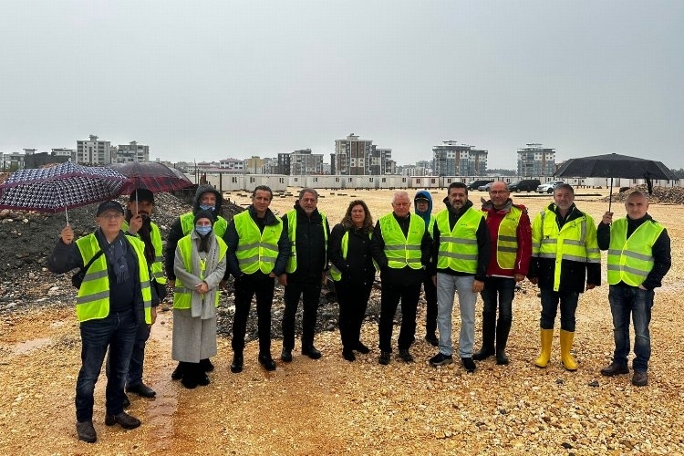 Türkiye Rotary Ailesi Deprem Bölgesinde Sağlık Konusunda Destek Veriyor
