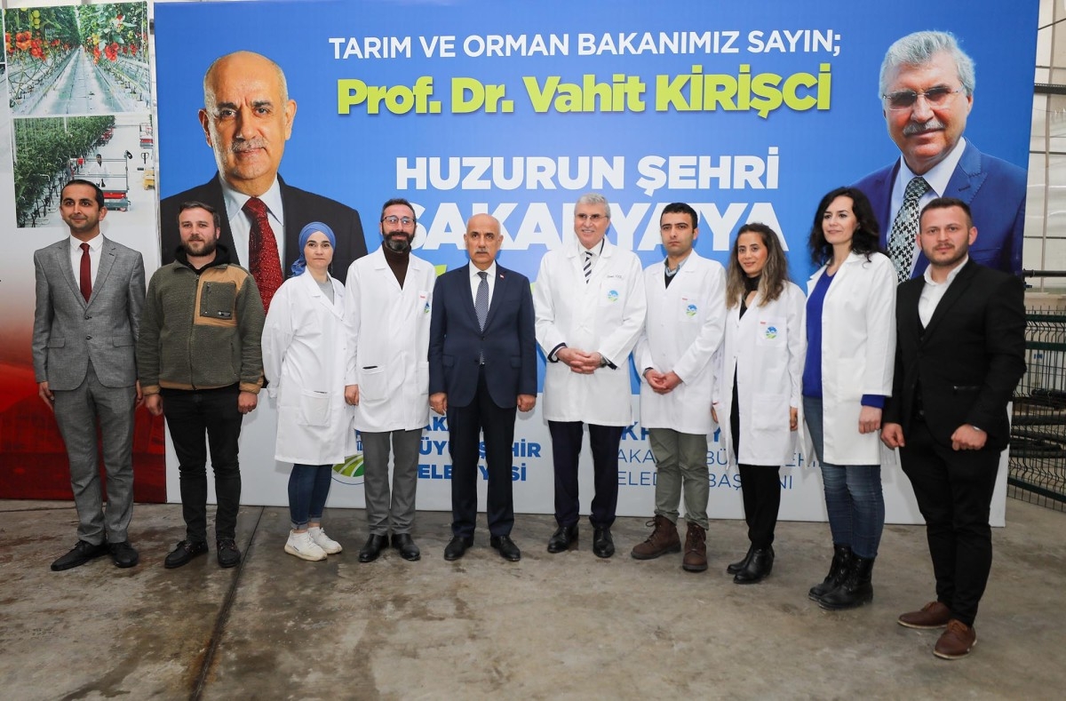 Yüce anlattı Bakan Kirişçi tam not verdi: &Prime;Bu proje kent tarımının karşılığı&Prime;