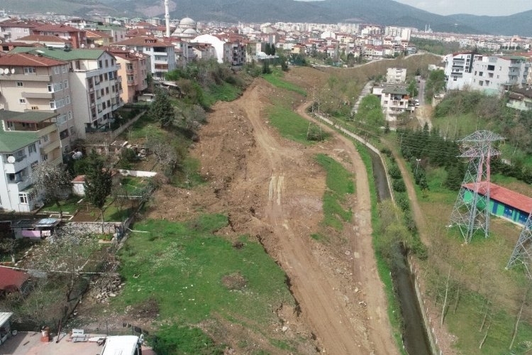 Kocaeli'de Trafiğe Çözüm: Kaşkaldere Kavşağı Dönüşüyor!


