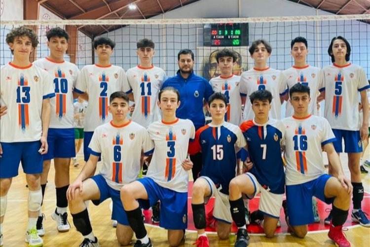 Küçük prenslerin gözü Türkiye finalinde