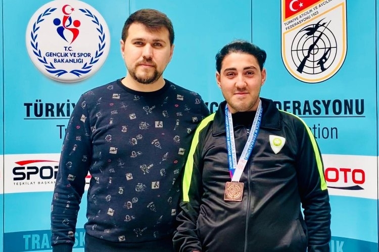 Manisa Büyükşehir Belediyespor'dan bronz madalya
