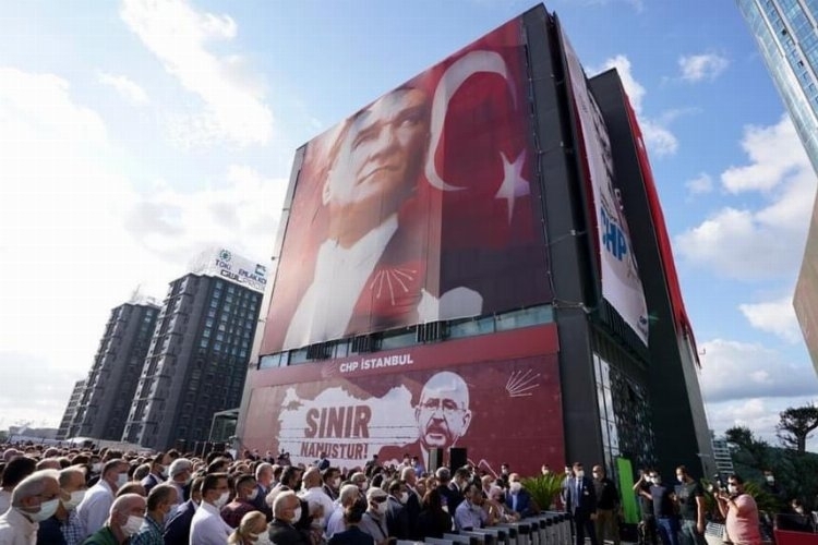 CHP İl Başkanlığı'na Yapılan Silahlı Saldırıda 4 Şüpheli Yakalandı, 1 Firari Şüpheli Aranıyor
