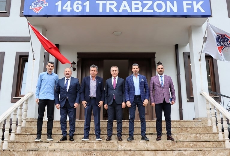 Arıcıoğlu, 1461 Trabzon Futbol Kulübünü ziyaret etti.