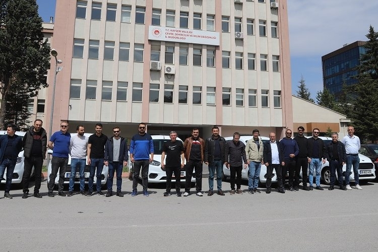 Adana'ya Büyükşehir'den teknik destek