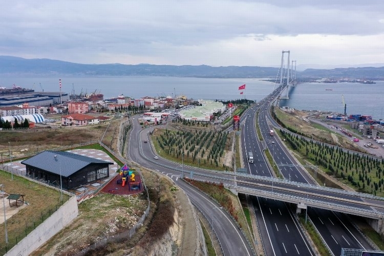 Dilovası'nda Köprü manzaralı seyir terası kaliteyi artıracak