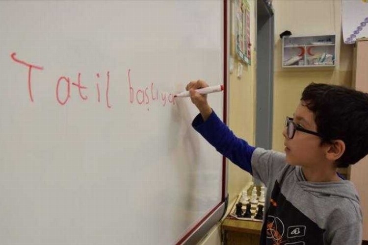 19 milyondan fazla öğrenci için yarın ara tatil başlıyor