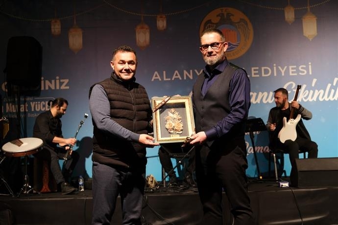 Alanya Belediyesi Ramazan Meydanı'nda İbrahim Sadri'ye teşekkür
