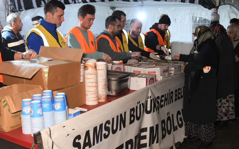 BAŞKAN DEMİR: “YARALAR SARILANA KADAR ORADAYIZ”