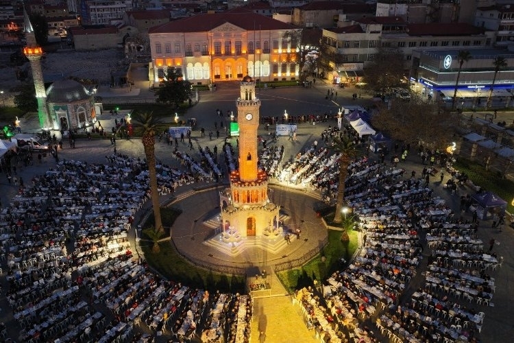 İzmir Büyükşehir Belediyesi'nden 75 bin haneye bayram müjdesi