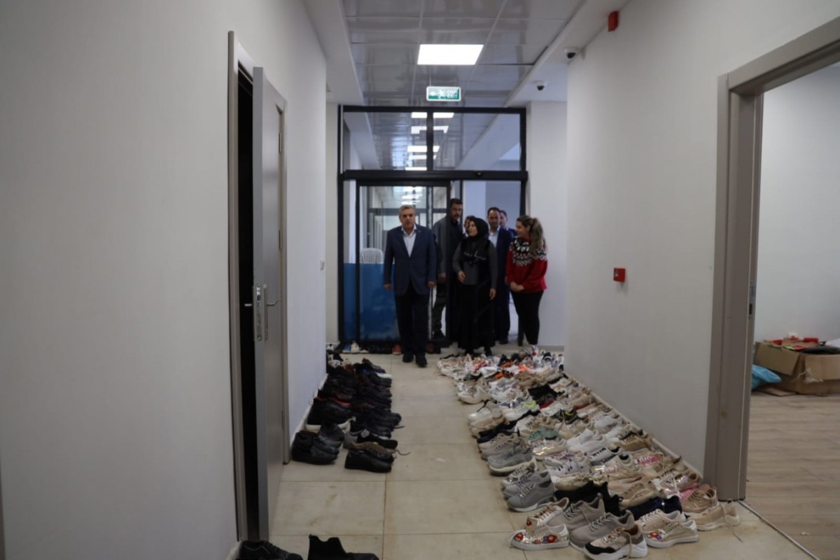 Şanlıurfa'daki Sel Felaketinde Çamur İçinde Kalan Ürünler İhtiyaç Sahiplerine Kullanılacak