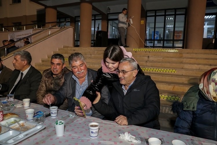 Başkan Işık, Hemşehrileriyle  iftarda bir araya geldi.