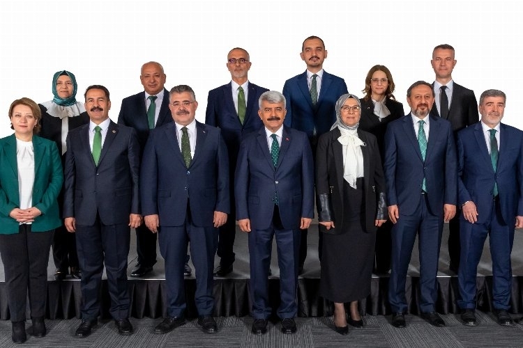 AK Parti Kocaeli milletvekili adayları stüdyoya girdi