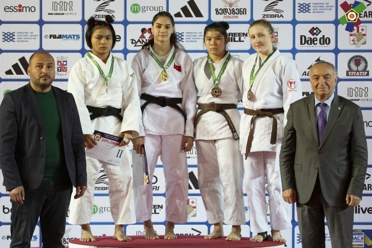 Konya Büyükşehir Belediyespor Judo Takımı Ümitler Avrupa Kupası'nda Türkiye'yi Temsil Etti