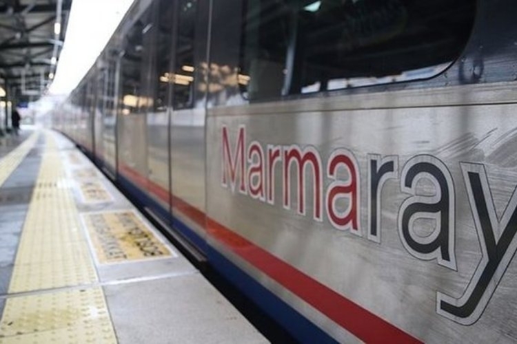 Marmaray Seferleri Yenikapı İstasyonu'nda İntihar Girişimi Nedeniyle Gecikmeli Yapılıyor