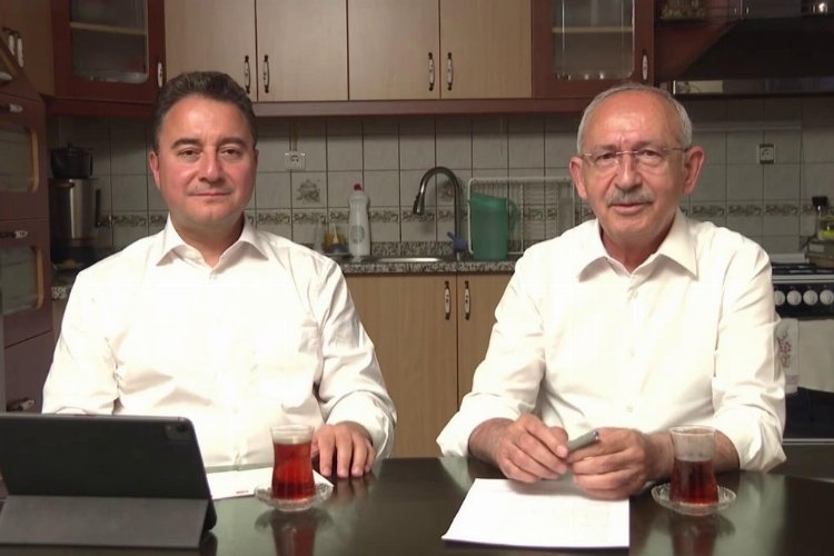 Türkiye'nin Siyasi Liderleri Sürpriz Açıklamanın İpucunu Verdi
