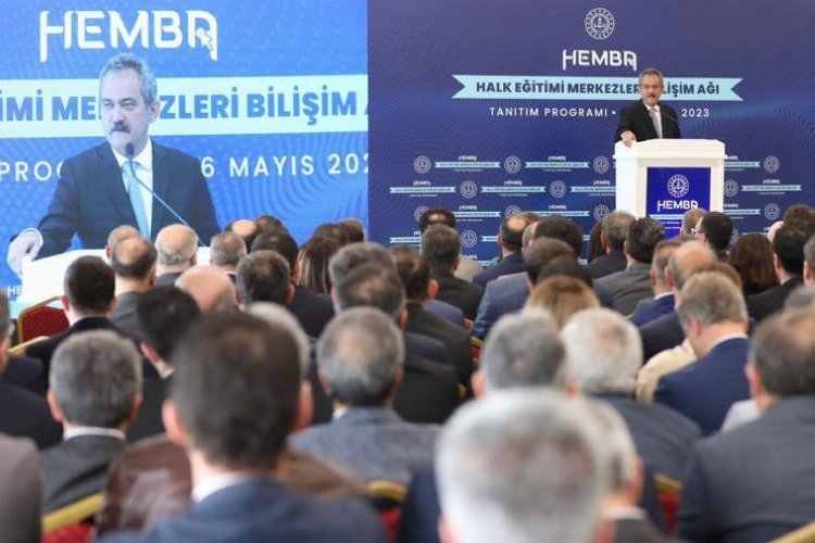 Öğretmenlerin Uzaktan Mesleki Girişimlerini Destekleyecek ÖBA Oluşturuldu
