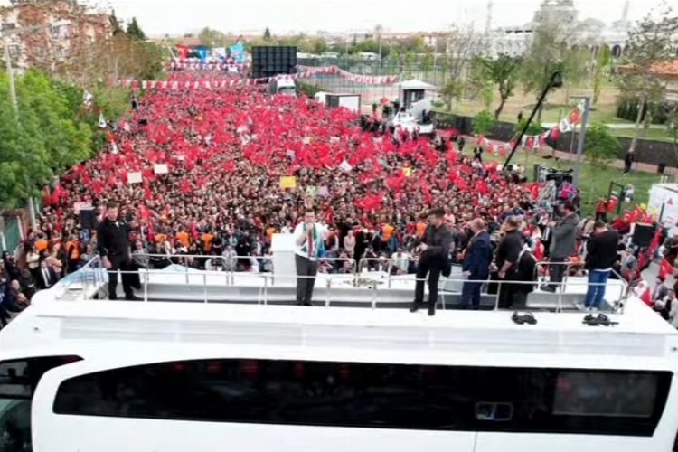 İmamoğlu’ndan Erzurum Valisi ve Emniyet Müdürüne sert tepki
