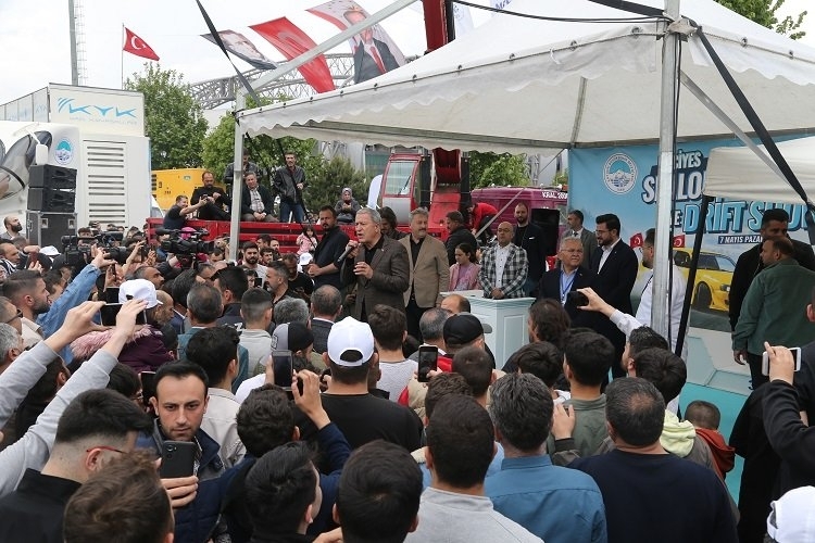 Kayseri’de yerli ve milli elektrikli araç heyecanı
