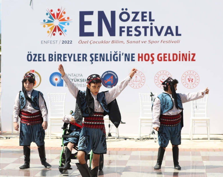 Antalya Büyükşehir Belediyesi, Özel çocukları ENFEST’te buluşturacak.