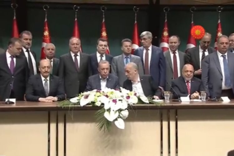 Cumhurbaşkanı Erdoğan’dan kamu işçisine müjde: En düşük ücret 15 bin TL
