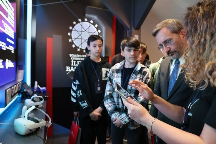 Fahrettin Altun: “Metaverse Geleceğin Yaşam Biçiminin Ayrılmaz Bir Parçası Olacak”

