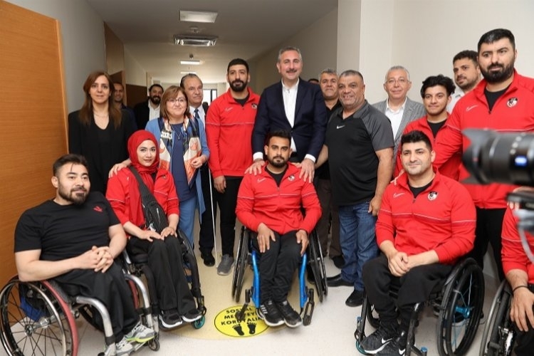 Gaziantep’te Engelsiz Yaşam Merkezi’nden engellilere büyük destek
