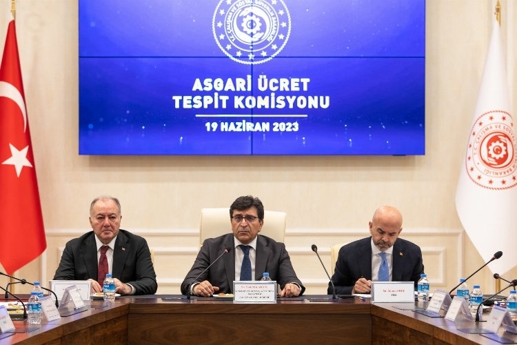 Asgari Ücret Ara Zam Bekleyenleri Sevindirecek Mi?
