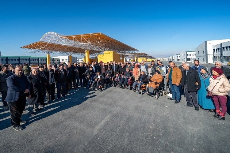 Malatya'da Göz Alıcı Bir İlgi: Vefa Konağı Şehri Aydınlattı