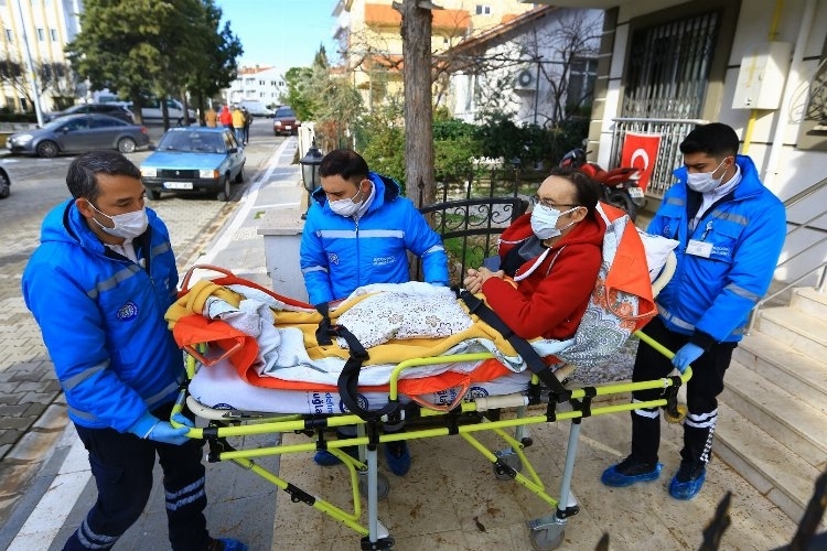 Muğla'da Hasta ve Engellilere Yönelik Nakil Hizmeti Vatandaşların Yanında