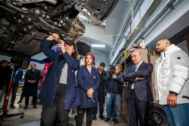 Otomotiv Dünyasında Kadınların Etkisi