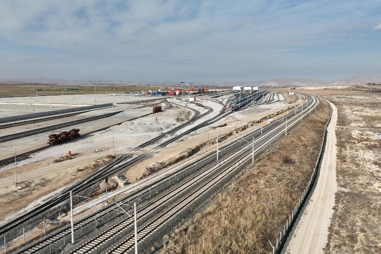 KONYARAY Banliyö Projesi Hız Kesmeden İlerliyor