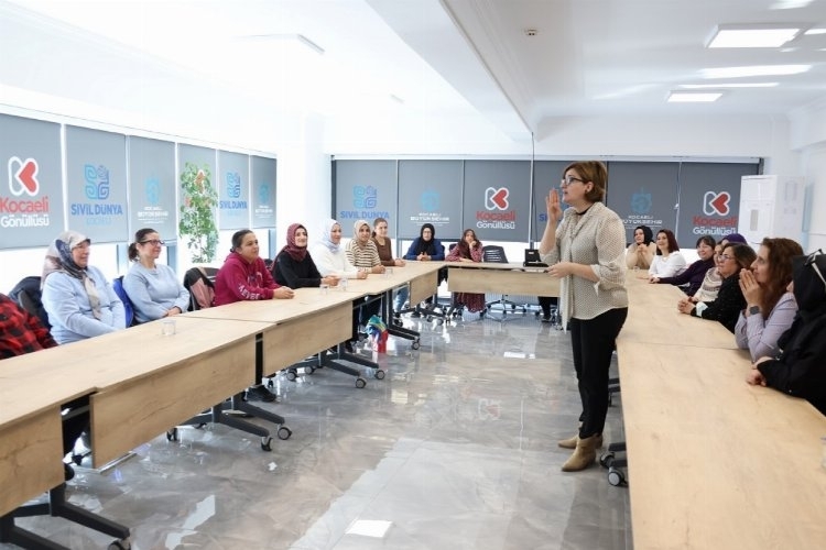  KO-MEK, işaret dili, eğitim, sosyal dayanışma, işitme engelli, dernek, pratik yapma